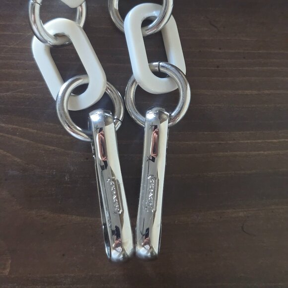 Coach off white leather purse strap with mirrored chrome hardware - Picture 2 of 6